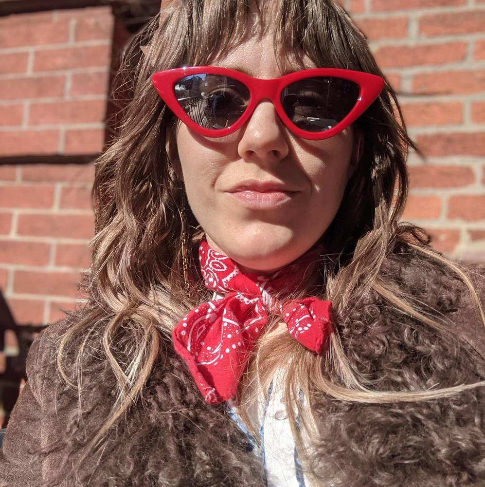 Meet your Posher, Olivia